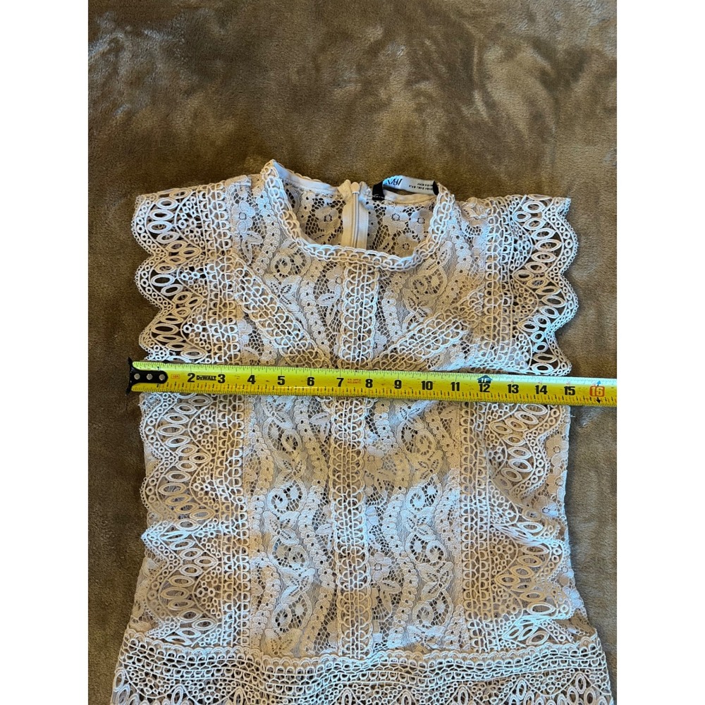 ZARA Lace Mock Neck Cap Sleeve Blouse Top Beige Size S - Picture 4 of 5